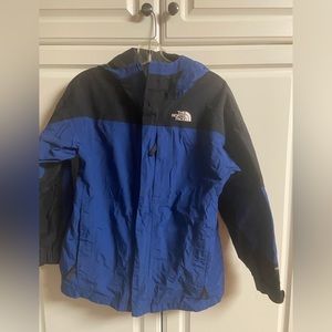 The North Face Yourh XLarge BlackBlye jacket